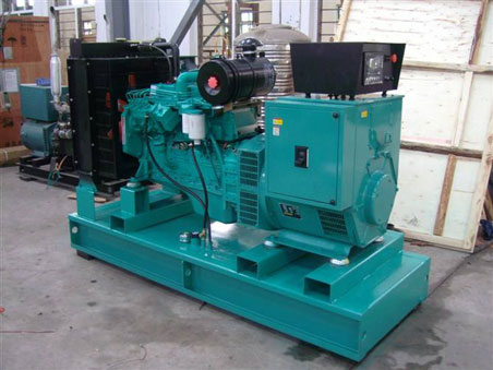 称多200kw康明斯柴油发电机组图片 称多200kw康明斯柴油发电机组图片